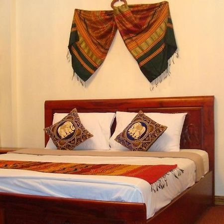 La Ong Dao Hotel1 Vientiane Rum bild